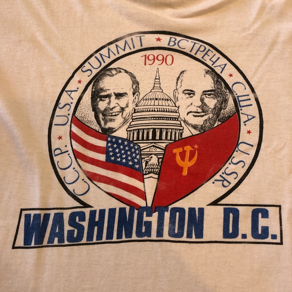 Vintage 1990 USA/Russia Summit T-shirt - Picture 2 of 2